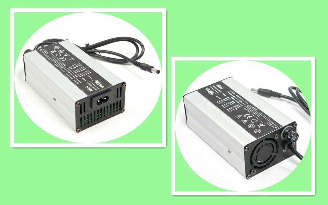 Fast CC CV Charging 12V 4A Smart Battery Charger For 16Ah / 22Ah Lithium Battery Pack